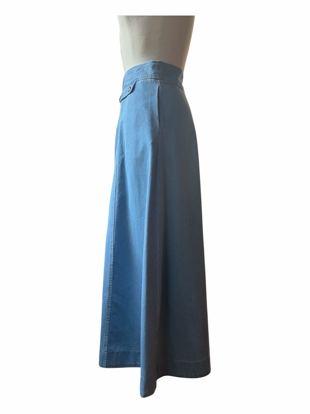 Aleeza Paris button front denim maxi skirt, size XL, 37” long. - Picture 3 of 8